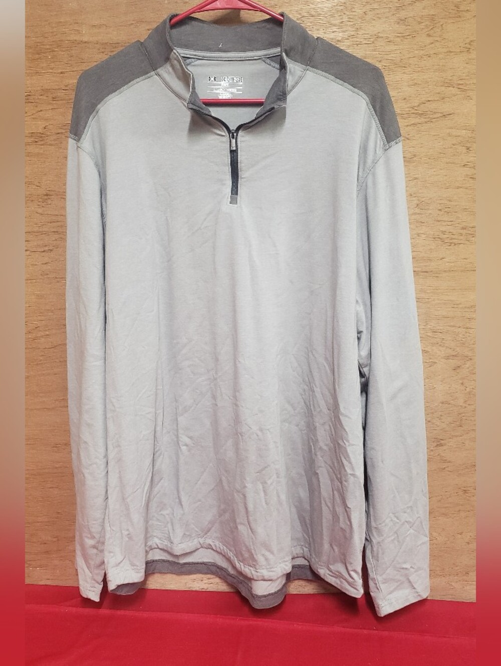 Under Armour Mens Long Sleeve 1/2 Zip Two Tone NWOT